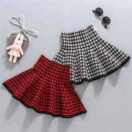 Autumn Winter Baby Girls mini Short Skirt Kids Girls Elasticity High Waist Knitted Pleated Skirts Childrens Clothing 240428