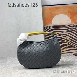 Bags Capacity Half Pleated 2024 Luxury Bottegss tote bag Moon Sardine Jodie Und Shark Soft Leather Hand HandCalfskin Venata Knitted Large H3X3