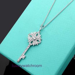 Luxury Tiffenny Designer Brand Pendant Necklaces T-letter snowflake key full diamond necklace for womens Asian gold Chinese knot medium length sweater chain