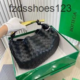 V Handbags Kylie Totes Fashionable B Sardine Venata Bottegss Girl b Woven Bag super Classic Designer Exquisite Everyday Market Bags Same Lady JHOJ