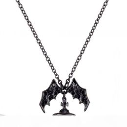 Queen Mother Demon Evil Titanium Black Wings Diamond Saturn Necklace Super Cool Punk Bat245i
