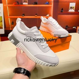 h Luxury Brands Bouncing Sneakers Shoes Womens White Breathable Mesh Skateboard Walking Shoe Outdoor Sports Lace Up Trainers Des Chaussures Hiking Shoe EU36-39