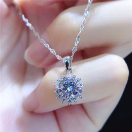 Necklaces Pure White Gold 14K Snow Flower Style 1CT Moissanite Engagement Pendant Necklace Test Positive With Certificate Promise Jewellery