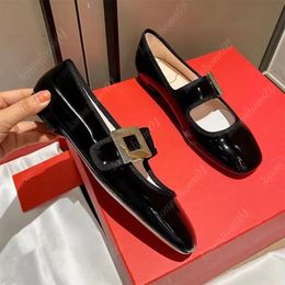 Designer ballet flat shoes Mary Jane Luxury diamond square buckle metal buckle velvet flat shoes Women patent leather dress shoes Casual shoes