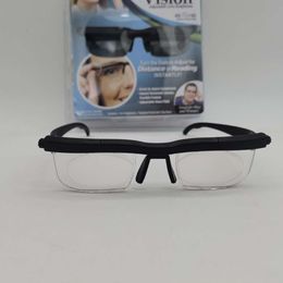 Presbyopia Glasses with Adjustable Focal Length and High-definition Zoom Degree