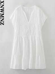 Casual Dresses XNWMNZ Women's Fashion 2024 Cutwork Embroidered Dress Women Vacation Style V-neck Short Sleeve Flared Hem Female