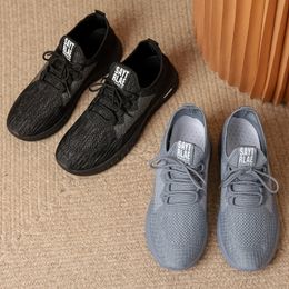 Shoes for men in spring and summer new men's casual and versatile sports shoes breathable and lightweight men's jogging shoes