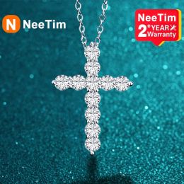 Necklaces NeeTim 5mm D Colour Moissanite Jesus Cross Pendant for Women Men S925 Silver 18k White Gold Plated Necklace Wedding Jewellery Gift