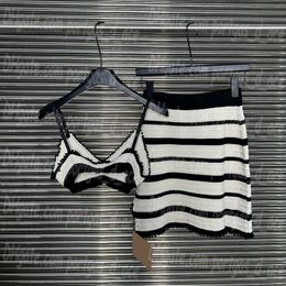 Cropped Women Knitted Tanks Tops Skirt Set Striped Luxury Designer Knits Outfits Tank Singlet Skirts