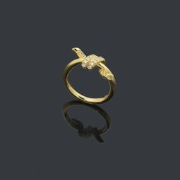 Designer ladies rope knot ring luxury ring with diamonds fashion ring classic Jewellery 18K gold plated rose wedding whole adjus305I