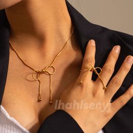 women's necklace Gold Plated Luxury Brand Pendants Necklaces Bow knot Choker Pendant Designer Necklace Beads Chain Jewelry Accessories NO box