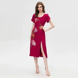 Party Dresses 2024 Spring/Summer Embroidered Side Split Slim Fit Mid Length Dress