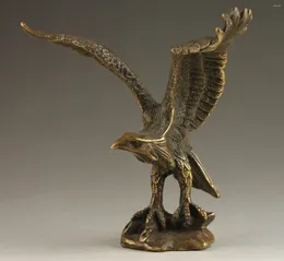 Decorative Figurines Collection Chinese Brass Carved Animal A Great Hawk Spreads Its Wings Exquisite Small Statues Gift