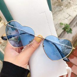 Outdoor Eyewear Trendy UV400 Protection Vintage Women Heart Sunglasses Heart-Shaped Glasses Polarized