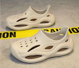 Designer Slippers Men Women Summer Outdoor Slides Sandals Size 36-45 Colour 24