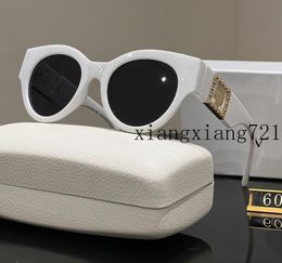 Uv Advanced Fashion eye care Pop simple men's and women's alphabet designer sunglasses frame mirror