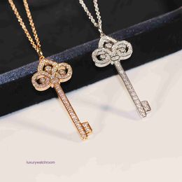 Luxury Tiffenny Designer Brand Pendant Necklaces High version Seiko Key Necklace Female New Iris Sunflower Collar Chain Qixi Valentines Day Gift