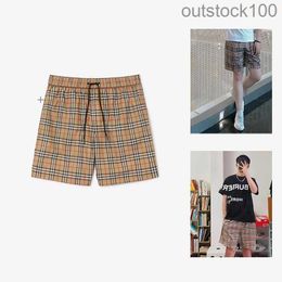 High End Buurberlyes Costumes for Women Men Plaid Stripe Casual Shorts Senior Brand Casual Summer Designer Shorts