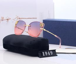Ins fashion luxury cute lovely bee diamond polarizing driving designer sunglasses for women girls ladies uv proof 5 colors4922231