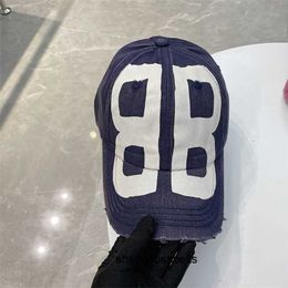 24 Cheung's same spray-painted graffiti Cecilia letter B baseball cap made of old edge washed with water couple's cap in summer