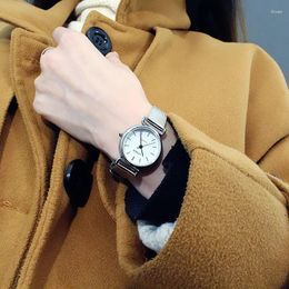 Wristwatches Simple And Fashion Women Silver Bracelet Watches Small Ladies Women's Watch Clock