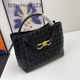 Knitted 2024 High Cowhide HandArco Rope Capacity Bottegss Metal tote bag Bags Handheld Designer Totes Wo Shoulder Andiamo Venata Luxury KT09