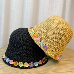 Berets Handmade Knitted Bucket Hat For Teens Straw Weaving Floppy With Colour Flower Decals Summer Camping Spring Sun