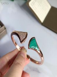 Luxury Divas039 Dream Copper With 18k Gold Plated Green Ceramic And Crystal Double Fan Open Bangle For Women Jewelry6648698
