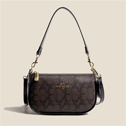 2024 Underarm Womens Chain Handbag MICHAEL KADAR 70% Off Store wholesale