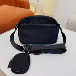Mens Nylon Shoulder Bags Crossbody Designer Bag Men Phone Bags Fashion Mini Hang Pouch Embroidery Strap 10A