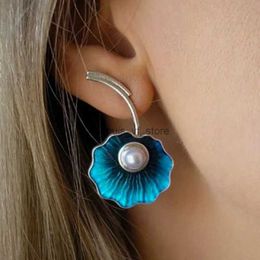 Dangle Chandelier Exquisite Round White Imitation Pearl Earrings for Women Vintage Silver Colour Metal Carving Blue Flower H240423