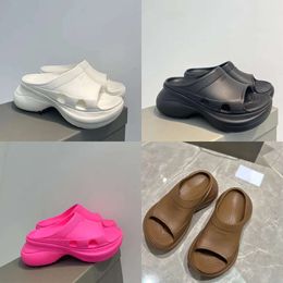 Platform PARIS Height Increasing Slippers Summer New Round Toe Muffin Bottom Casual Letter Word Outdoor Beach Shoes Wholesale