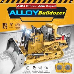 Electric/RC Car 4WD Remote RC Bulldozer Truck Car Crawler Type Alloy Shovel Engineering Forklift Heavy Excavator Childrens Toys Gifts for Kids T240422