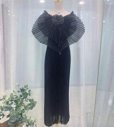 Casual Dresses Luxury High Quality 3D Flower Folds Fan-shaped Women Long Black Pleated Party Evening Elegant Dress