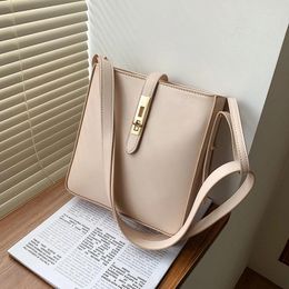 Shoulder Bags Niche Design Handbag Fashion Messenger Bag Simple Bucket Underarm Dual-use Width: 21.5cm