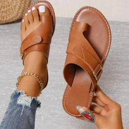 Slippers Women Outdoor Casual Beach Shoes Summer Flats Flip Flop Sandals Walking Clip Toe Rome Buckle Ladies Slides