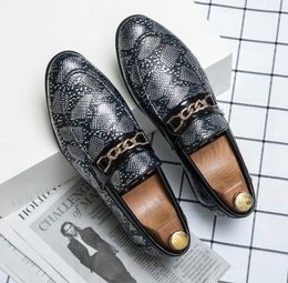 Men Dress Leather Shoes Men Luxury Camouflage Gold National Pattern Oxfords Men Classic Gentleman Wedding Prom Shoes Big Size2896318