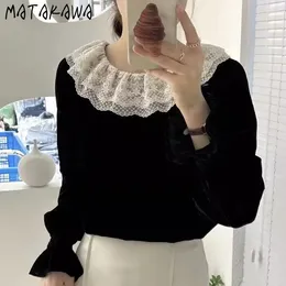 Women's Blouses Matakawa Lace Ruffles Women Tops Korean Fashion Chic Vintage Elegant Velvet Blusas Mujer Flare Sleeve Sweet Shirts