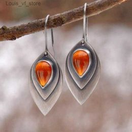 Dangle Chandelier Ethnic Waterdrop Inlaid Orange Red Stone Earrings Vintage Silver Colour Metal Carving Leaves for Women H240423