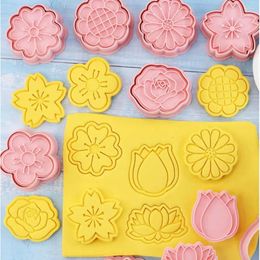 Baking Moulds 8pcs/set Cartoon Flowers Cookies Cutters Pastry Tools Pressable 3D Biscuit Mold Plastic DIY Cookie Stamp Home