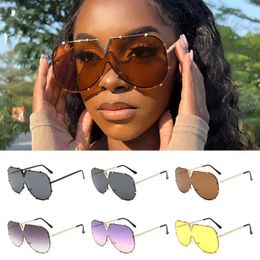 Sunglasses Hip Hop One Piece Trendy Metal Frame UV400 Y2K Shades Punk Eyewear For Women & Men