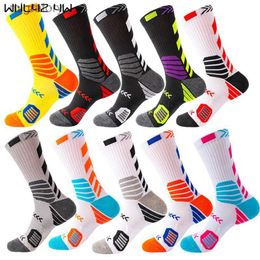 Men's Socks Professional shock-absorbing short sports socks compressed towels glowing files astronomy running football cycling outdoor basketball yq240423