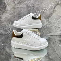 Hot Top Designer Casual Shoes Platform Gym Shoes Women Nylon Sneaker Travel Leather Lace-up Trainers Letters Thick Bottom Shoe Flat Lady Sneakers xsd230414