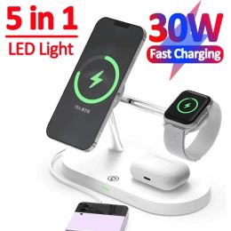 Chargers 30W 3 in 1 Magnetic Wireless Charger Stand for iPhone 15 14 13 Pro Max Apple Watch 8 7 Airpods Induction Fast Charging Station