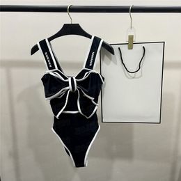 Дизайнеры сексуальные бикини женщины -купальные купальники дизайн пластик на плече