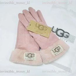 Designer Leather Five Fingers Uggg Gloves High-Quality Women Short Fleece Thickened Glove Vintage Trendy Solid Simple Protective Gloves 508