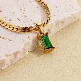 New Minimalist Stainless Gold Flat Snake Collarbone Chain Square Fashionable Zircon Emerald Pendant Necklace for Women Knight Titanium Steel Jewelry