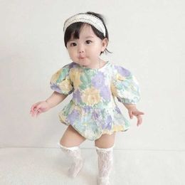 Rompers Fashion Flower Print Baby Girl Short Sleeve Bodysuit Cotton Princess Clothing 2023 Summer New Infant Jumpsuit Clothes H240423