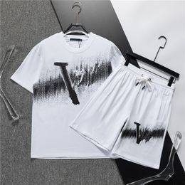 Mens Tracksuits Designer T Shirt Sets Streetwear Casual Breathable Summer Suits Tops Shorts Tees Outdoor Sports Suits Sportswear Wide version mm