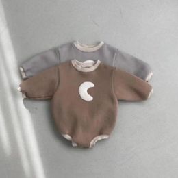 One-Pieces 2022 Spring New Baby Girl Bodysuit Cotton Infant Long Sleeve Jumpsuit Newborn Toddler Fashion Moon Embroidery Baby Boys Clothes